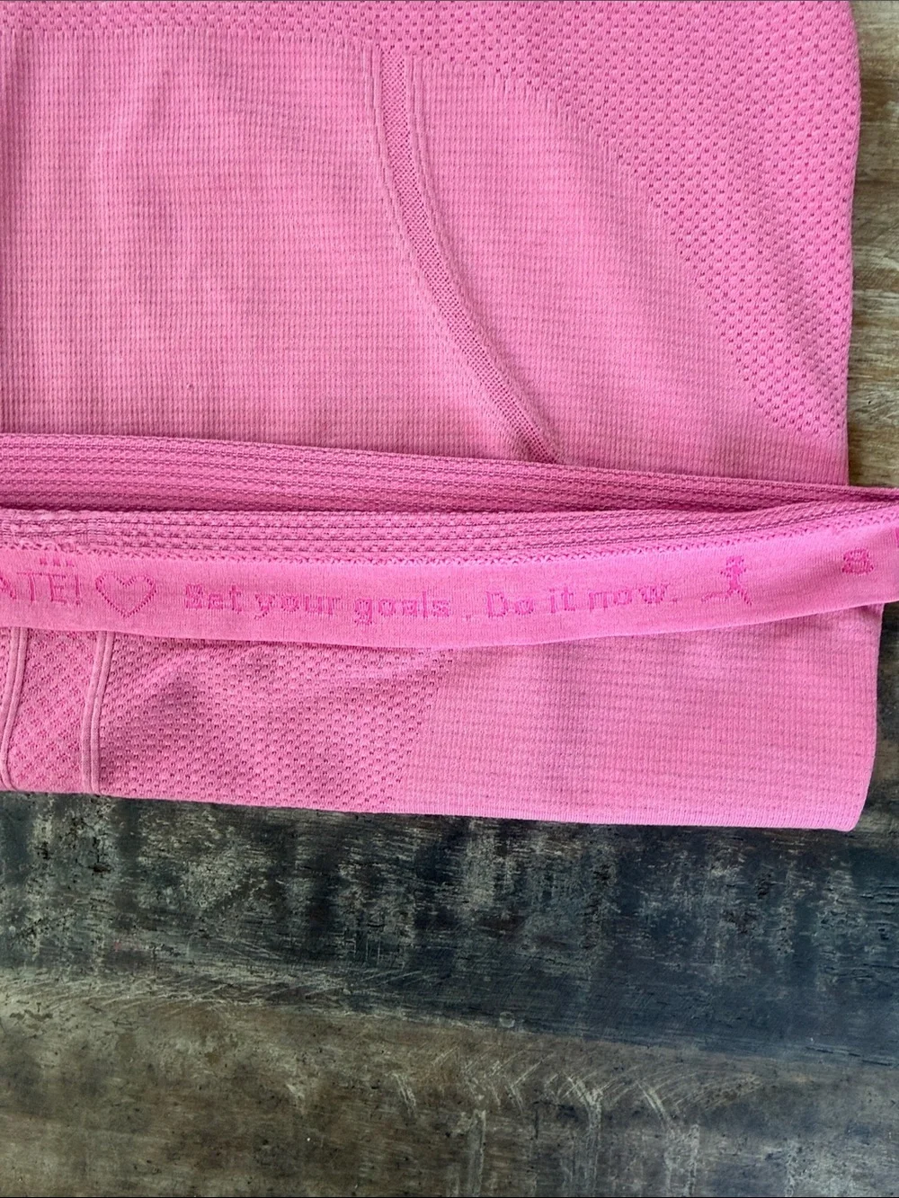 Lululemon Swifty Pink Seamless Active Tee